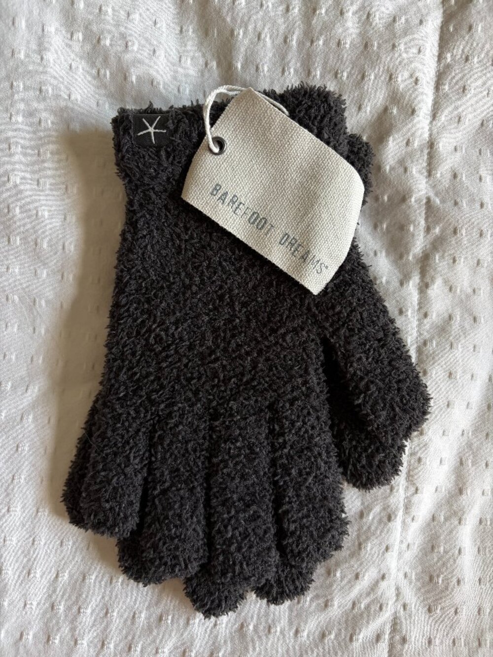 Barefoot Dreams Dark Gray CozyChic Gloves